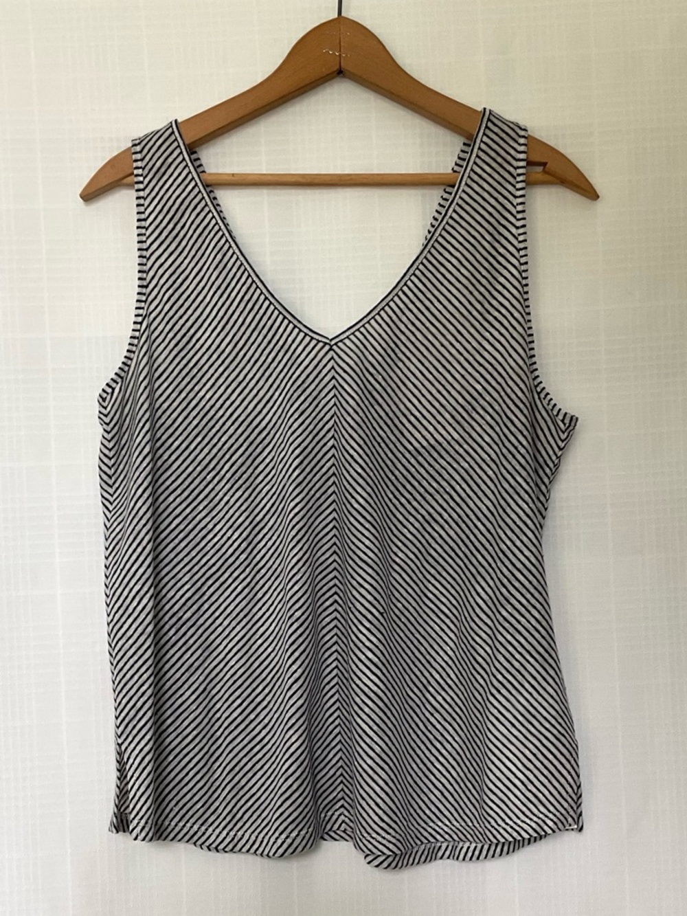 🌱NWT Wrap London Black & White Striped Knit Top with button back
